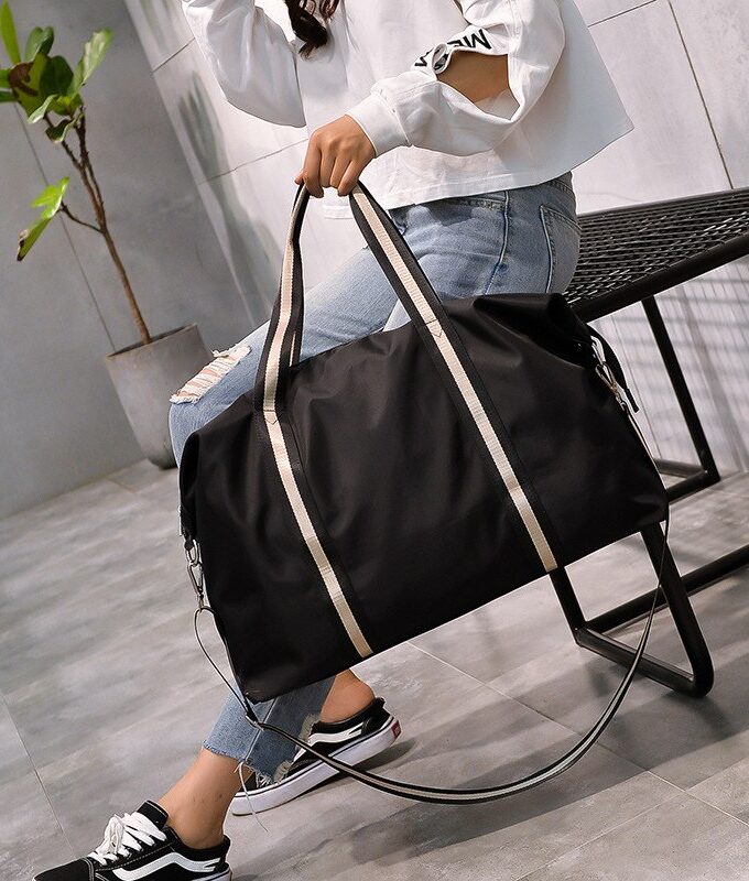 19 Ladies Black Travel Bag Fashion Shoulder Bag