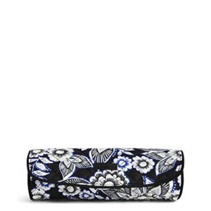 Vera Bradley Iconic On A Roll Case, Snow Lotus