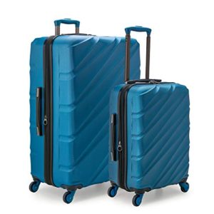 U.S. Traveler Gilmore 2 Piece Expandable Hardside Spinner Luggage