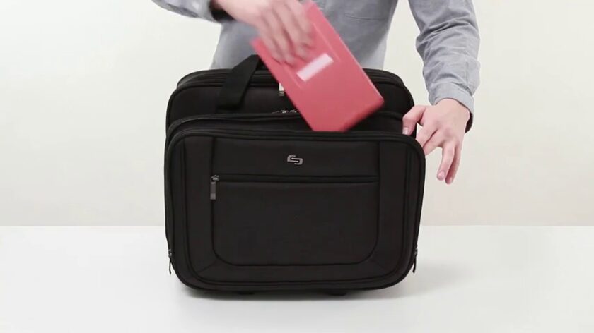Solo New York Bryant Rolling Laptop Bag - Image 7