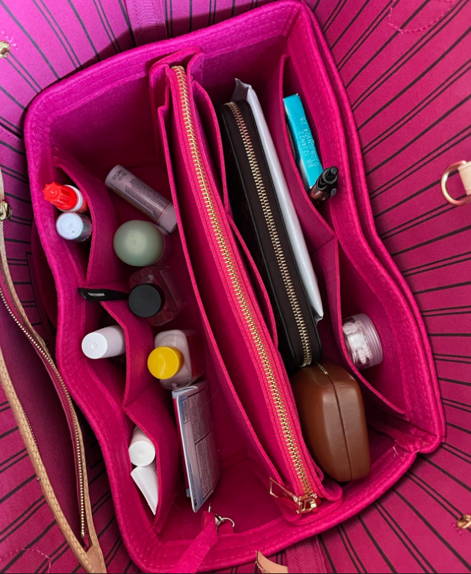 Travel-Friendly Inner Handbag Makeup Organizer: Keep Your Beauty Essentials Neat and Accessible